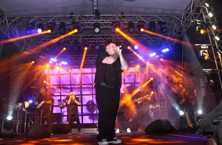 Ferrugem abre a programação de shows em homenagem aos 210 anos de Maricá