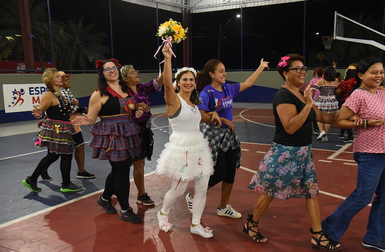 Arraiá na Arena do Flamengo reúne alunos e professores