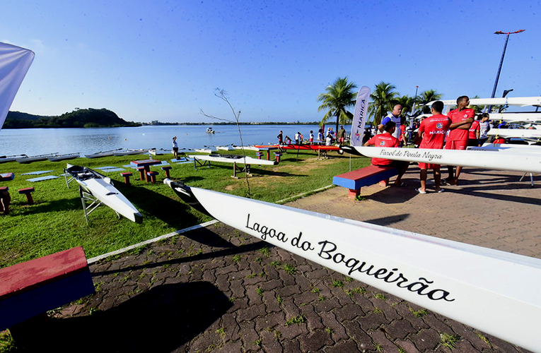 Maricá Cidade Olímpica ‘batiza’ 12 novas embarcações de remo
