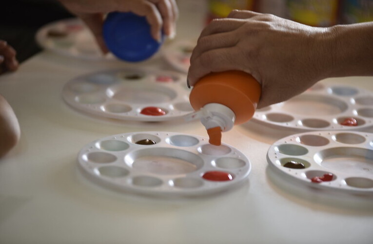 Políticas Inclusivas realiza oficina “Explorando os Sentidos”