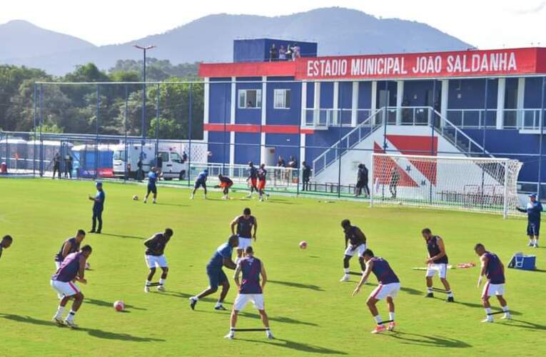 Disputa entre Maricá Futebol Clube e Olaria