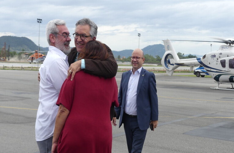 Codemar recepciona ministro Padilha no Aeroporto de Maricá até a Festa Literária Internacional da cidade