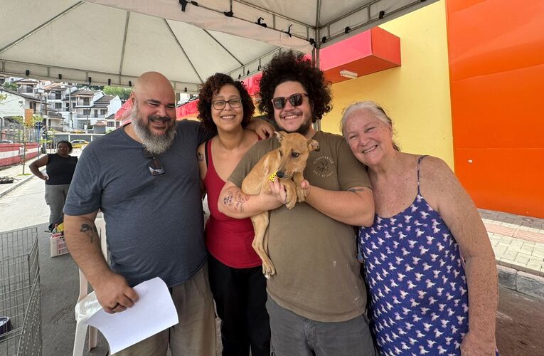 Quinze cães e gatos ganham novos lares em Maricá