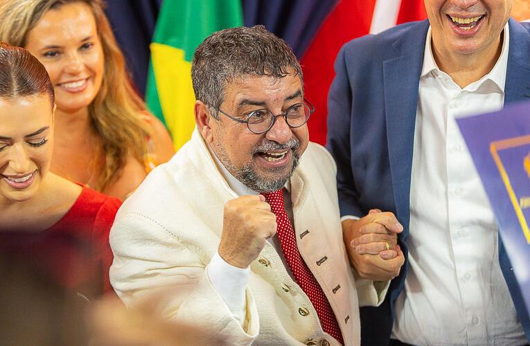 Maricá: Washington Quaquá empossado como prefeito pela terceira vez