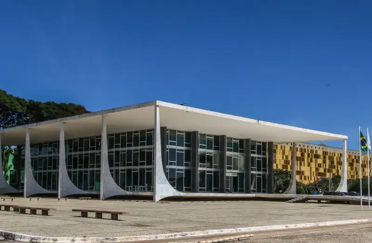 STF volta a julgar revisão da vida toda do INSS