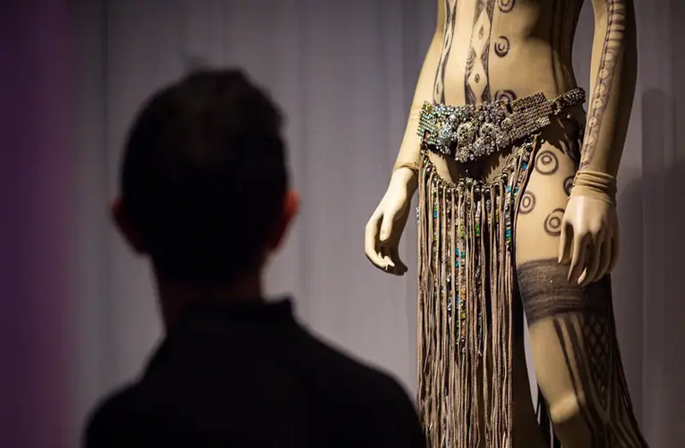 Exposição em SP celebra 50 anos de carreira solo de Ney Matogrosso