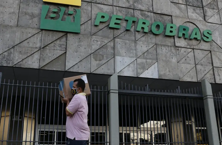 Petrobras lança nova licitação para ampliação de frota