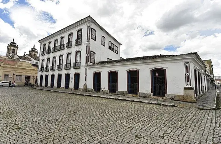 Museus em risco: orçamento mínimo e abandono ameaçam memória nacional