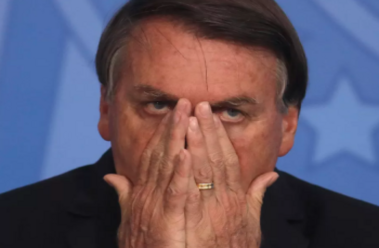 Bolsonaro está desesperado e tentativa de invalidar processo é em vão porque há provas, dizem analistas