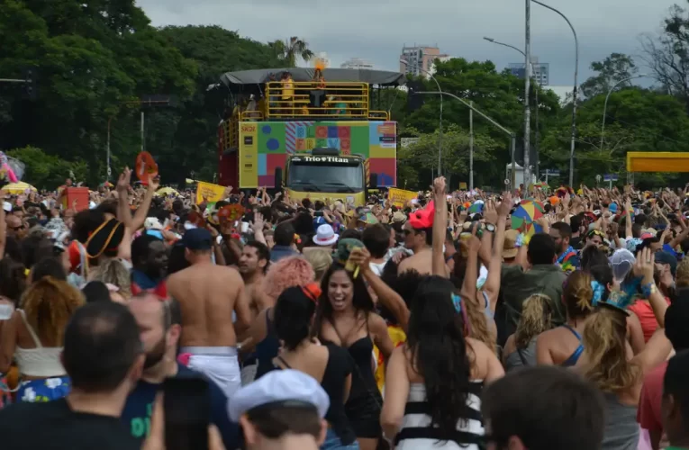 Carnaval em Salvador comemora os 40 anos da axé music