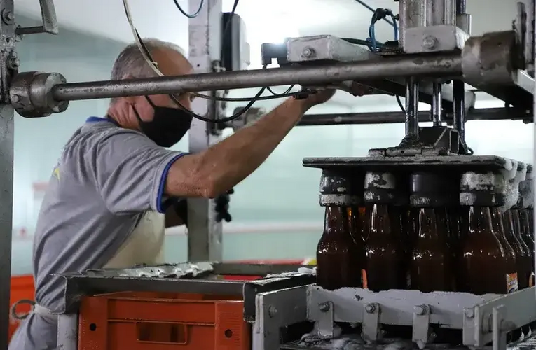 Economia cresce 3,4% em 2024 e supera expectativas de bancos