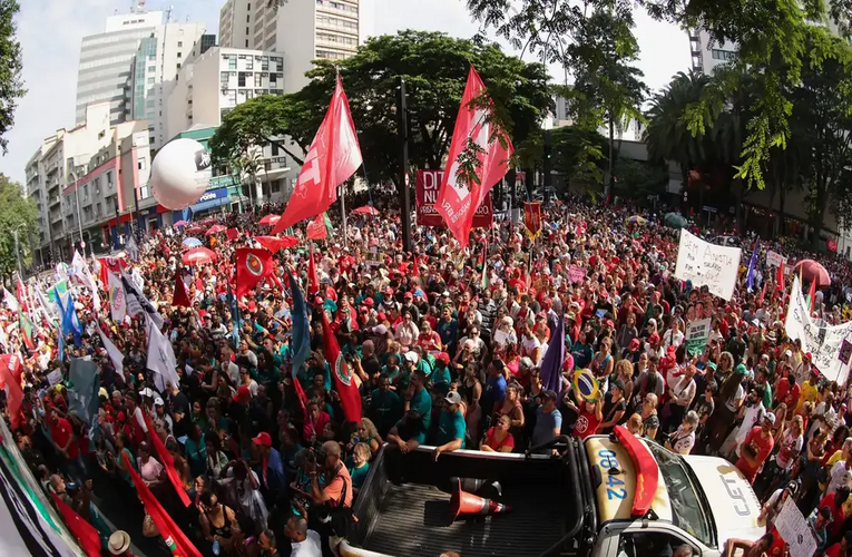 Cidades brasileiras têm atos contra anistia a golpistas neste domingo