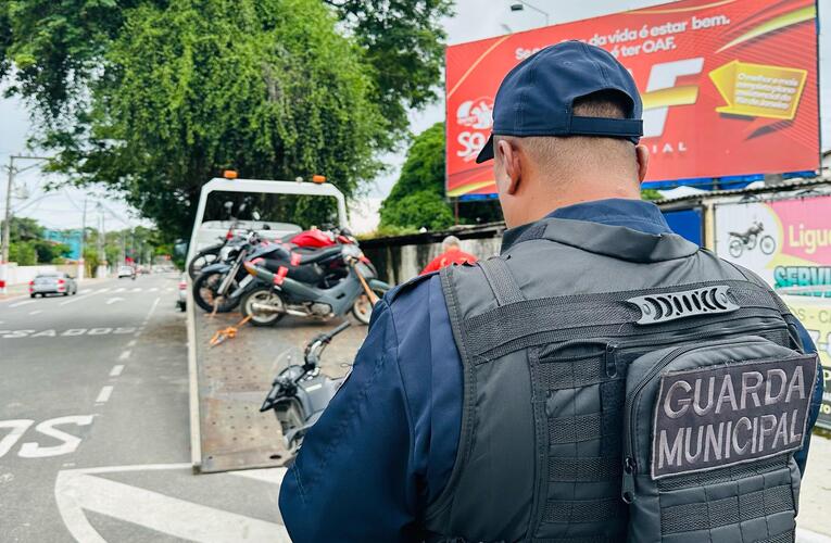 Operação Somando Forças autua 29 veículos e remove 18 no fim de semana em Maricá