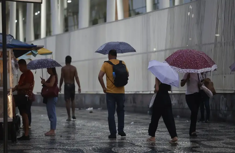 Estado do Rio reforça ações de prevenção à chuva neste fim de semana