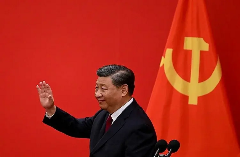 China anuncia tarifa de 84% sobre produtos dos EUA após taxa de 104% de Trump