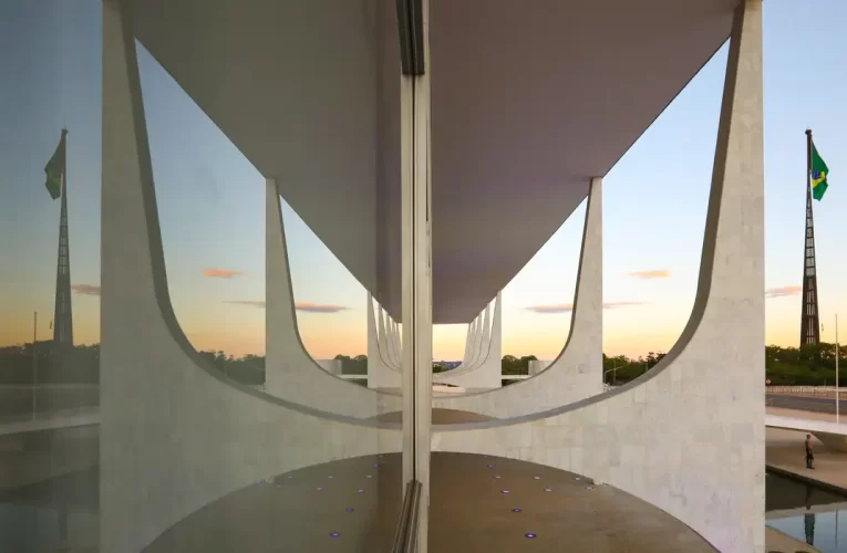 Lula sanciona lei que torna Política Aldir Blanc permanente e amplia prazos do Recine