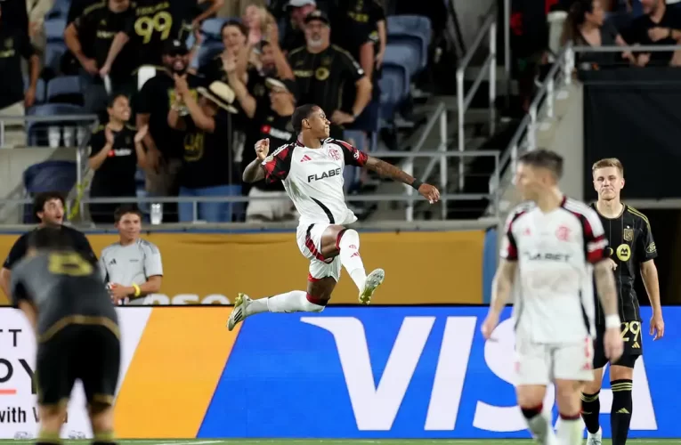 Flamengo fecha primeira fase do Mundial com empate com o Los Angeles