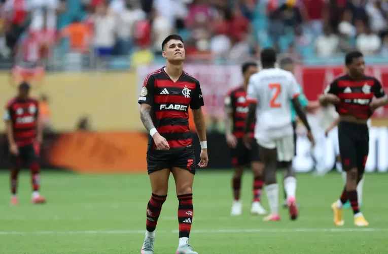 Bayern vence Flamengo por 4 a 2 e marca encontro com o PSG