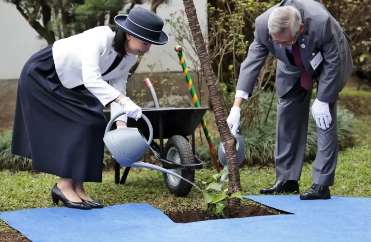 Princesa japonesa inicia viagem ao Brasil