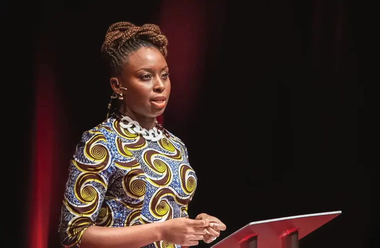 Bienal do Livro começa no Rio nesta sexta com Chimamanda Ngozi Adichie