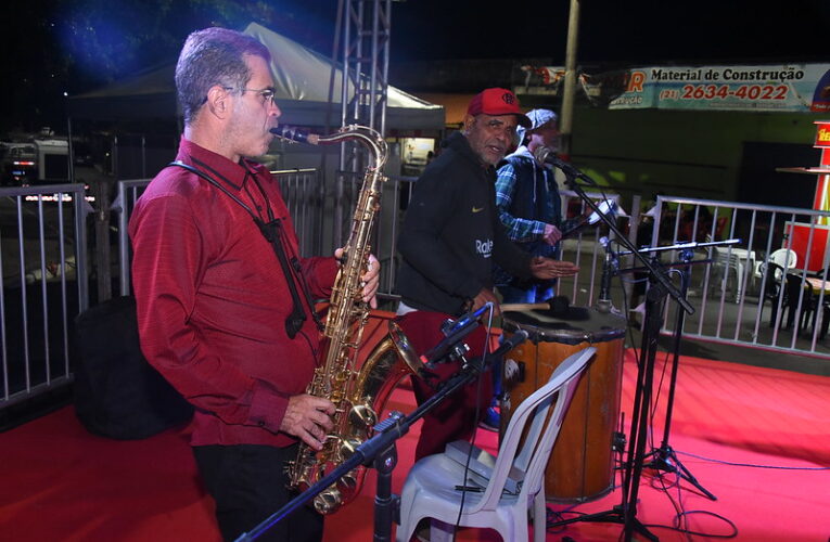 Projeto “Som de Ponta” anima Ponta Negra com samba, feira de cultura e artesanato