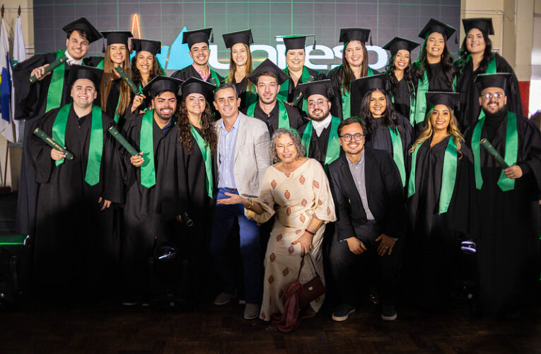 Maricá forma primeira turma de Medicina do Passaporte Universitário