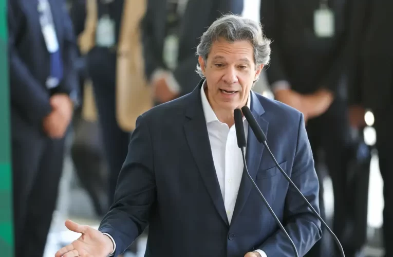 Ministro da Fazenda nega alteração da meta fiscal