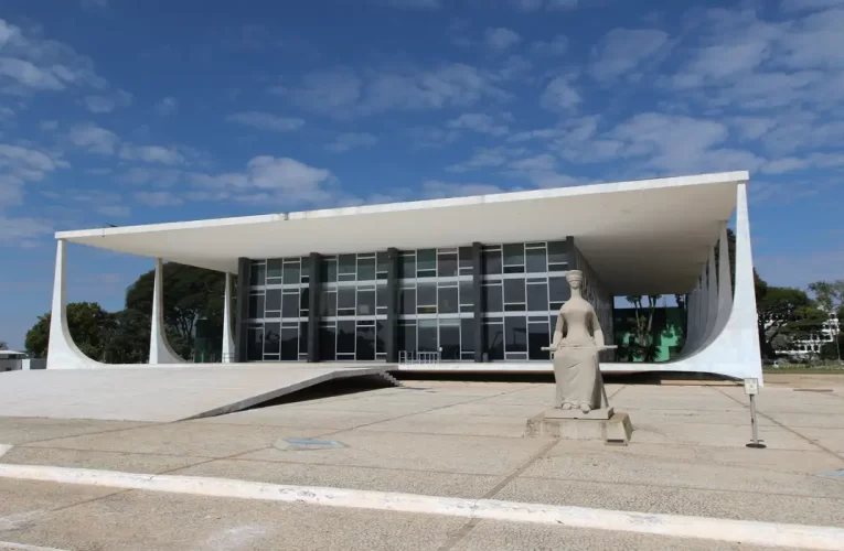 STF fará defesa de Moraes após sanções dos EUA; retorno das sessões será na sexta