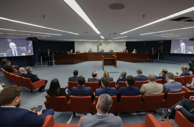 STF inicia julgamento de Bolsonaro e aliados por tentativa de golpe em 2 de setembro