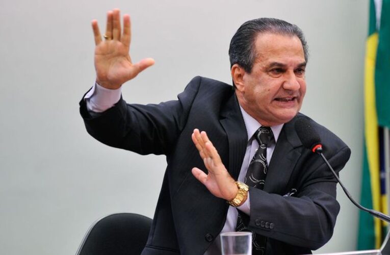 “Eu sou um líder religioso, não sou bandido”, diz Silas Malafaia após operação da PF