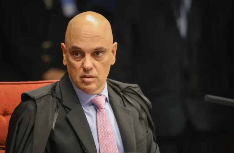 Moraes afirma que Bolsonaro liderou tentativa de golpe de Estado