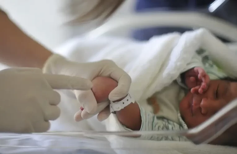 Lula sanciona lei para reduzir partos prematuros no Brasil
