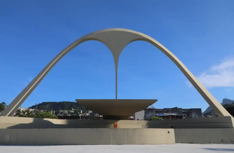 Liesa vai colocar à venda ingressos para frisas no Sambódromo