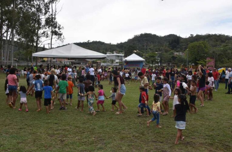 Prefeitura de Maricá leva festa do Dia das Crianças às comunidades do município