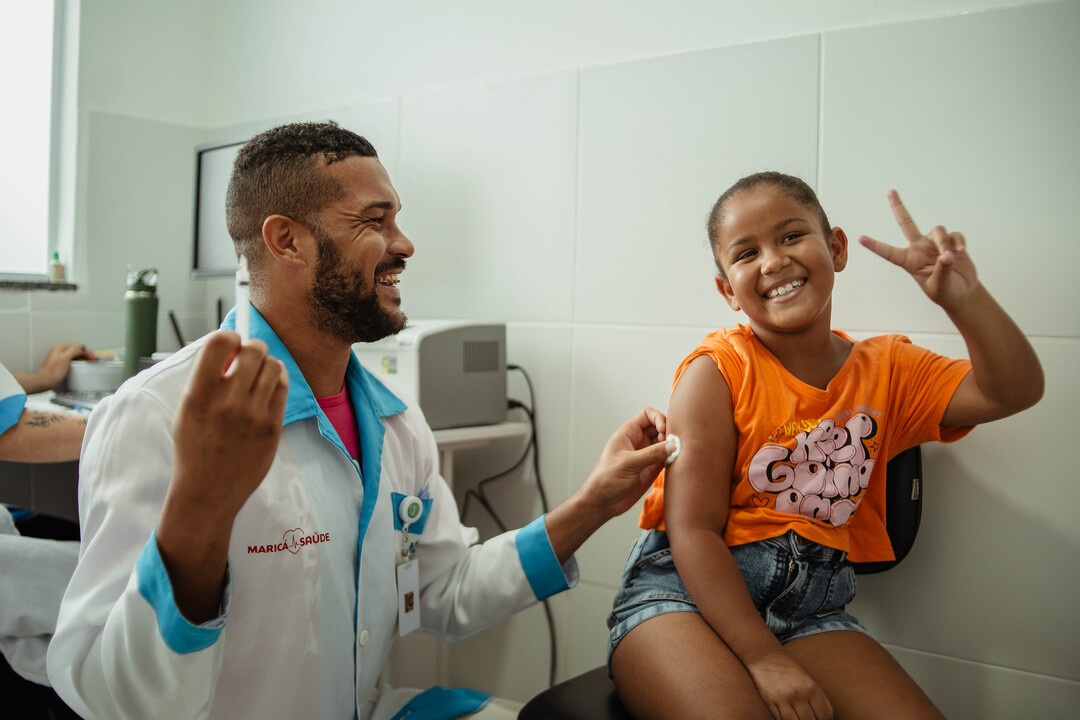 Multivacinação, Outubro Rosa, Prefeitura de Maricá, Secretaria de Saúde, prevenção, vacinação infantil, saúde da mulher, SUS, câncer de mama, exames preventivos