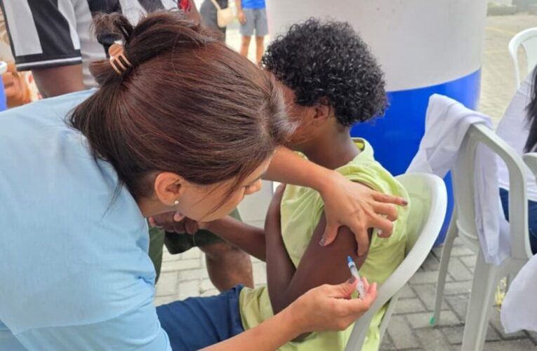 Ação de multivacinação no Boulevard Maricá reforça imunização de crianças e adolescentes