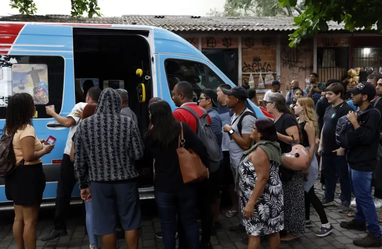 “Entrei na estação para fugir dos tiros”, relata moradora após megaoperação no Rio