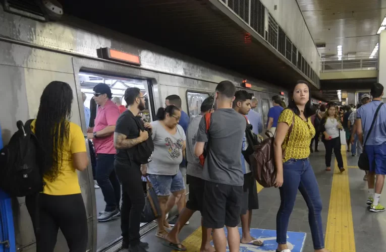 Metrô do Rio resolve problema de sinalização e trens voltam a operar