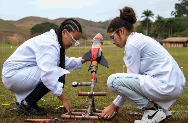 Jornada de Foguetes reunirá mais de 5 mil alunos do Brasil no Rio