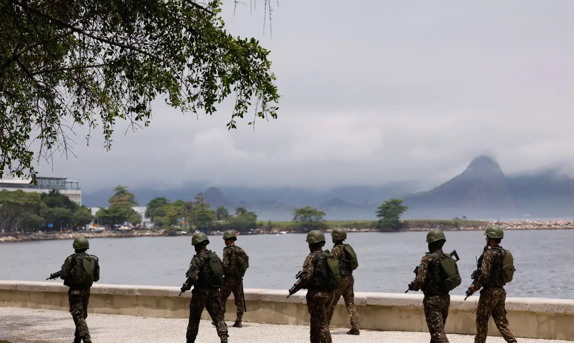 GLO,Forças Armadas,Segurança Pública,Rio de Janeiro,Garantia da Lei e da Ordem,Governo Federal,Constituição Federal,Ricardo Lewandowski,Cláudio Castro,Ministério da Defesa,Agência Brasil