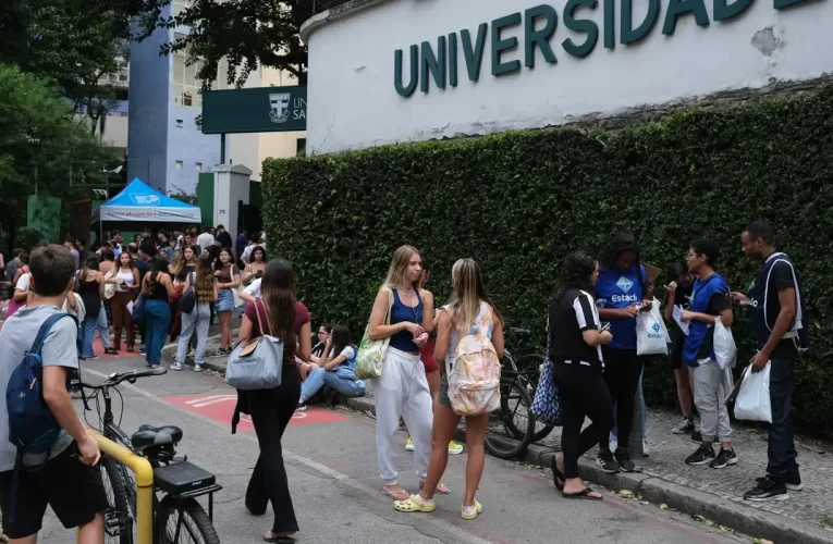 Inep libera gabarito do primeiro dia do Enem 2025