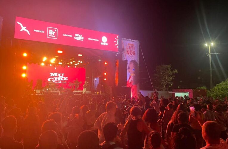 Mart’nália agita público no Festival Somos Latinos em Maricá