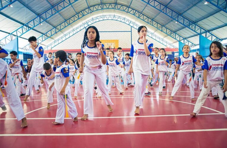 Maricá oferece aulas gratuitas de capoeira para crianças e jovens em Itaipuaçu