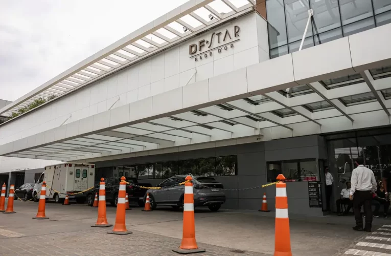 Bolsonaro passa por cirurgia após crise de soluço