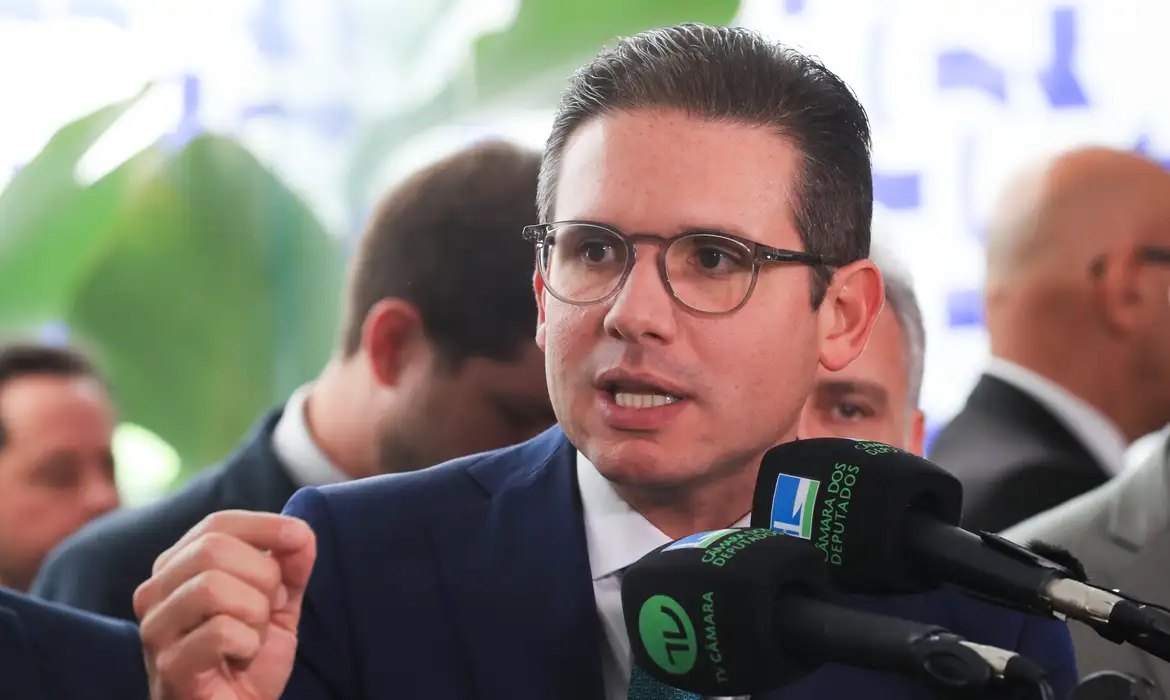 Hugo Motta, Mariângela Fialek, Polícia Federal, Flávio Dino, orçamento secreto, Câmara dos Deputados, emendas parlamentares