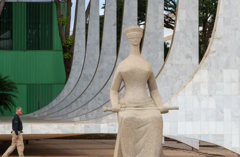 Defesa de Bolsonaro volta a pedir prisão domiciliar ao STF