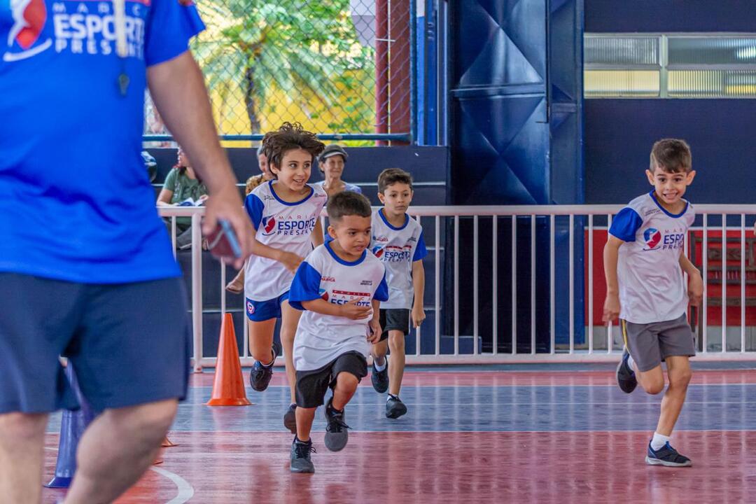 Maricá, esportes, aulas gratuitas, arenas esportivas, Secretaria de Esportes, inclusão social, qualidade de vida