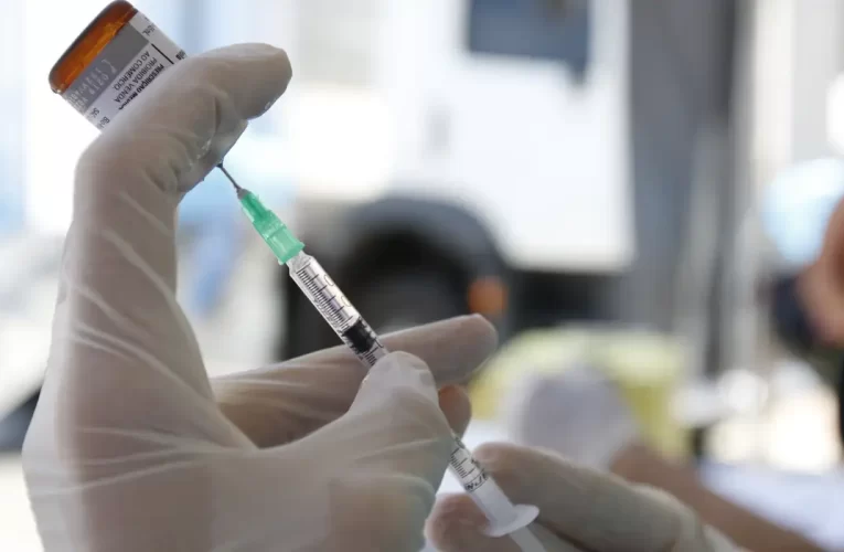 Rio reforça vacinação contra sarampo e febre amarela no Santos Dumont