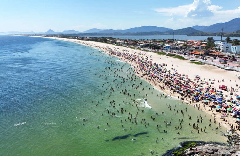 Saúde de Maricá reforça cuidados com hidratação e ISTs no Carnaval 2026