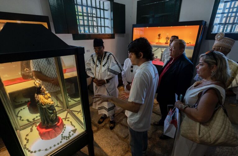 Maricá apresenta políticas públicas a rei da Nigéria